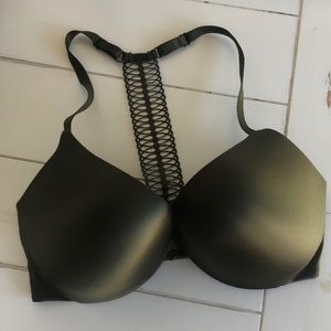 VS Very Sexy Front-Close Push Up